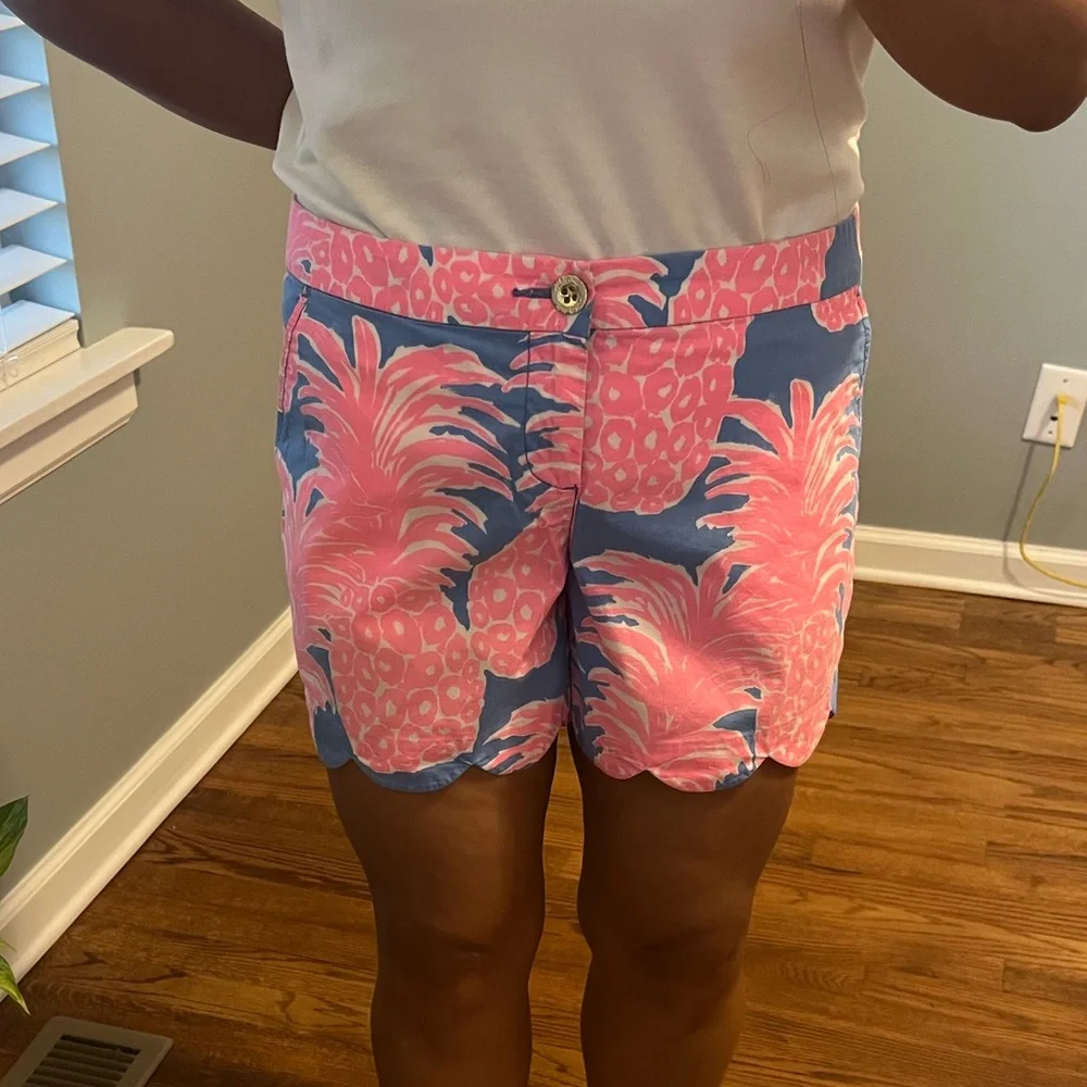 Lilly Pulitzer Pink and Blue Buttercup Tropical Pineapple Print Shorts - Picture 1 of 11
